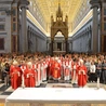Abp Przybylski w bazylice św. Pawła za Murami: Walczmy o wiarę nie mieczem, ale własną świętością życia