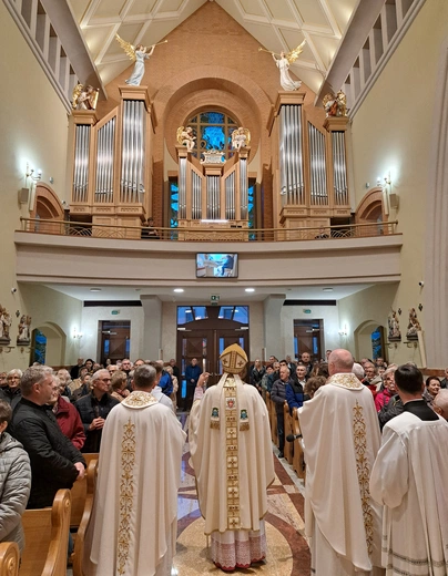 Poświęcenie organów kościele św. Jana Pawła II w Nowym Sączu