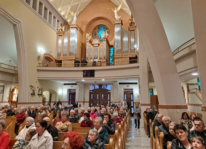 Poświęcenie organów kościele św. Jana Pawła II w Nowym Sączu