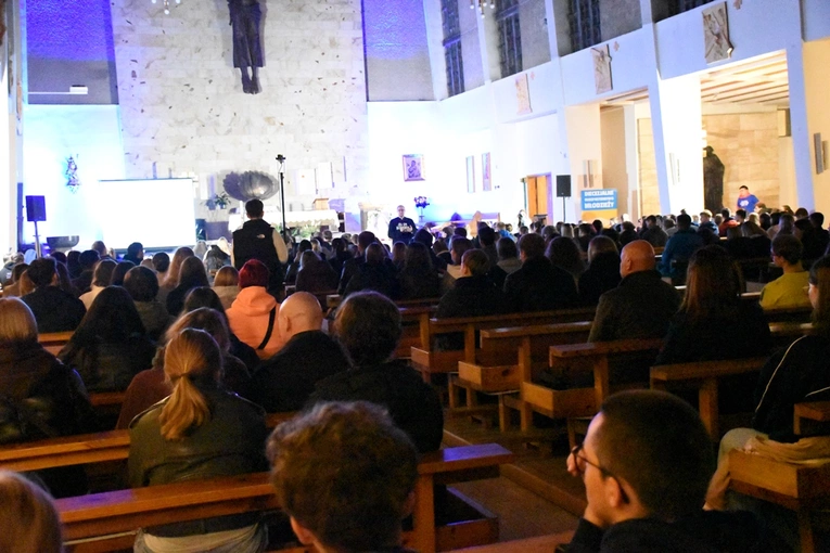 62. Wieczór Modlitwy Młodych