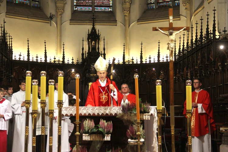 Tarnów. Stypendyści Fundacji im. abp. Jerzego Ablewicza