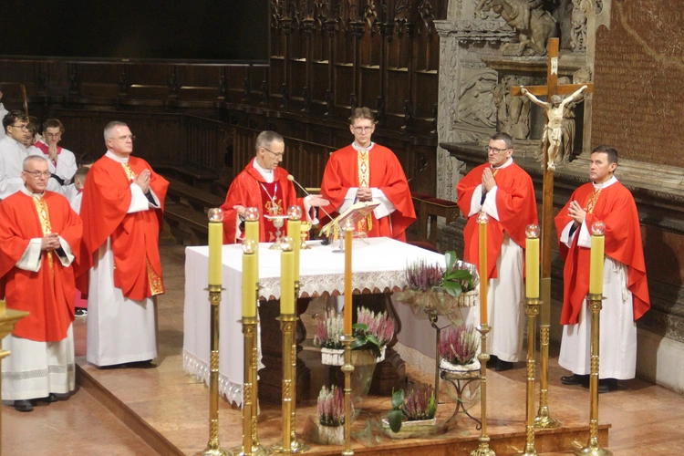 Tarnów. Stypendyści Fundacji im. abp. Jerzego Ablewicza