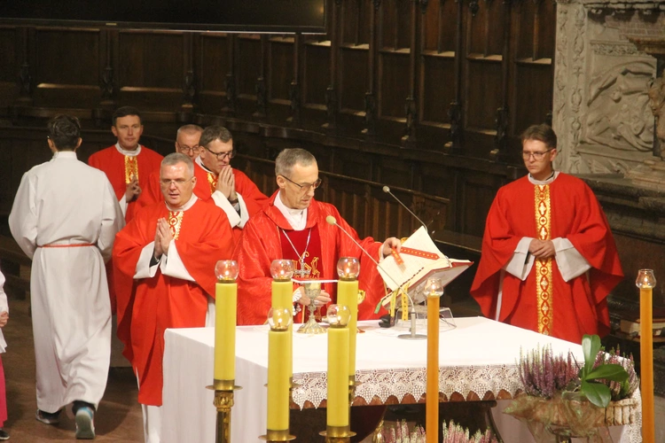 Tarnów. Stypendyści Fundacji im. abp. Jerzego Ablewicza