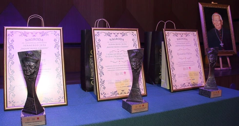 Gala "Radość płynie z Nadziei" cz. 1