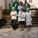 Pracownicy służby zdrowia na Mszy Św. w katowickiej Katedrze Chrystusa Króla