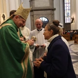 Pracownicy służby zdrowia na Mszy Św. w katowickiej Katedrze Chrystusa Króla