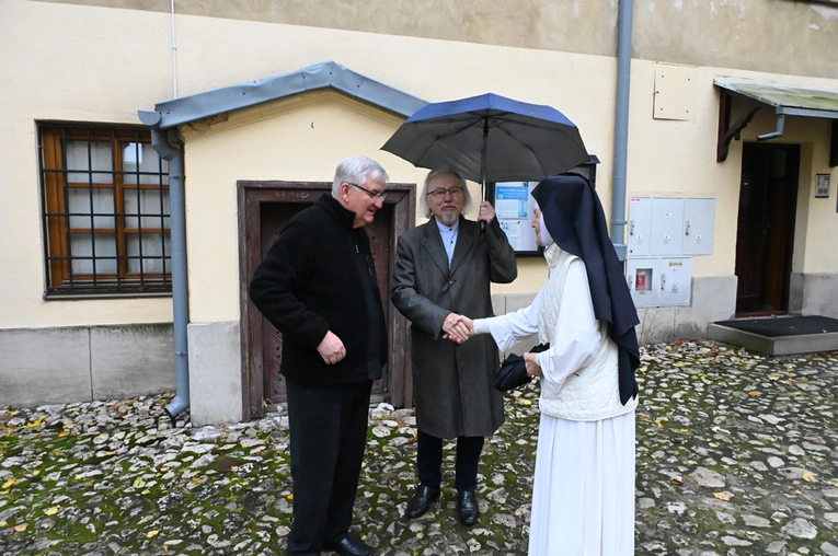 Tablica pamiątkowa ks. Jerzego Bryły