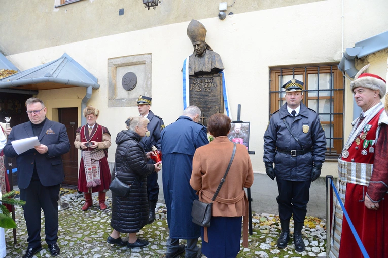 Tablica pamiątkowa ks. Jerzego Bryły