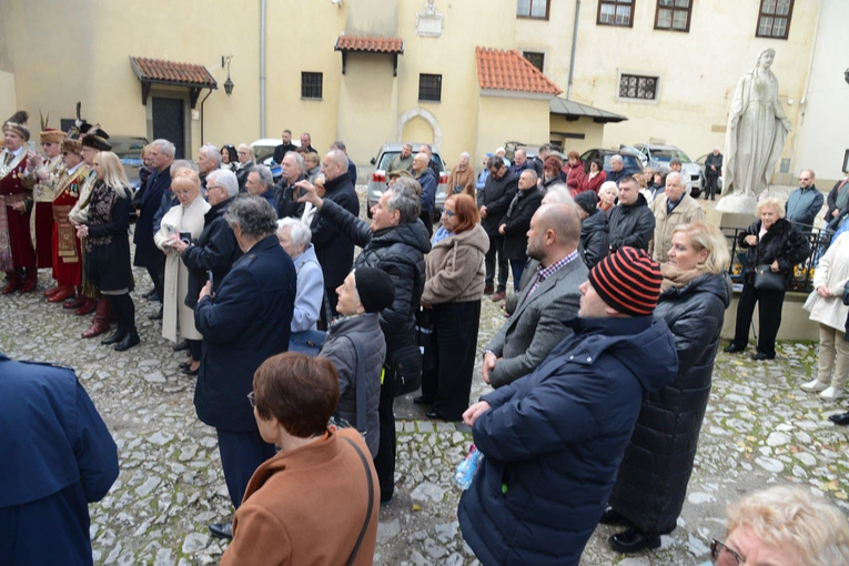 Tablica pamiątkowa ks. Jerzego Bryły