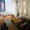 Żyjąc blisko Eucharystii 