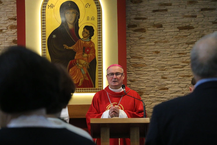 Płock. Spotkanie rodzin misjonarzy z bp. Szymonem Stułkowskim