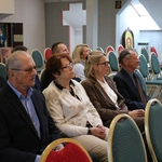 Płock. Spotkanie rodzin misjonarzy z bp. Szymonem Stułkowskim