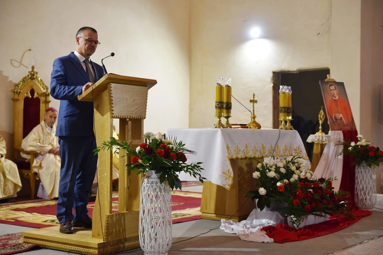 Patriotycznie i religijnie w Chojniku
