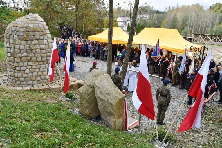 Patriotycznie i religijnie w Chojniku