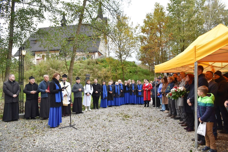 Patriotycznie i religijnie w Chojniku