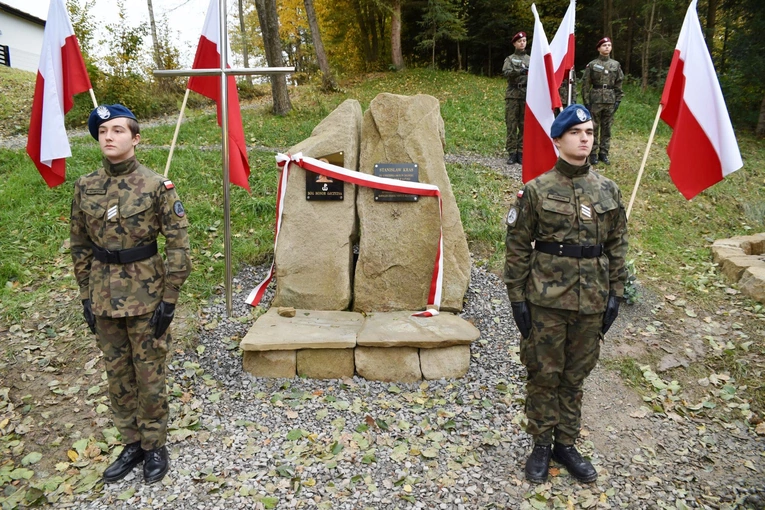Patriotycznie i religijnie w Chojniku