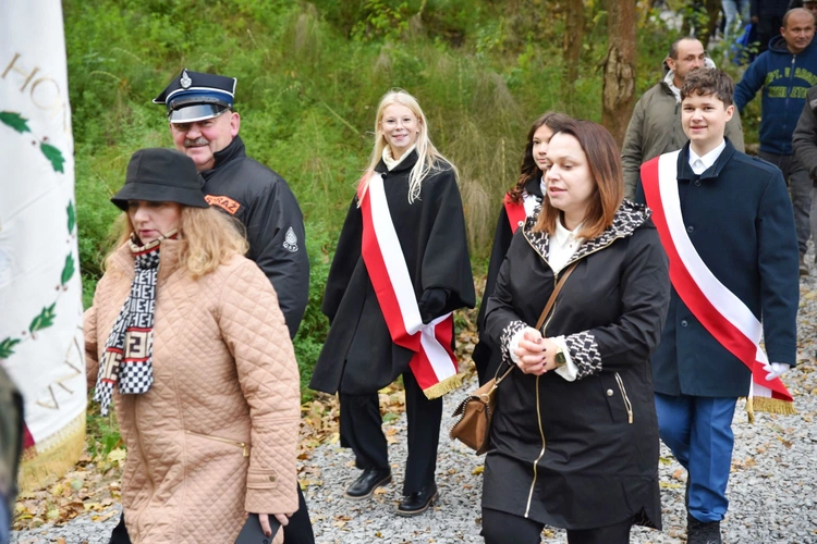 Patriotycznie i religijnie w Chojniku