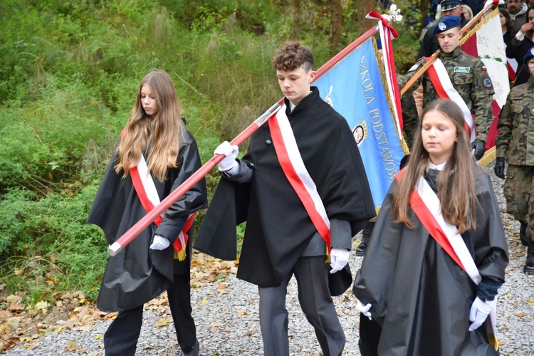 Patriotycznie i religijnie w Chojniku