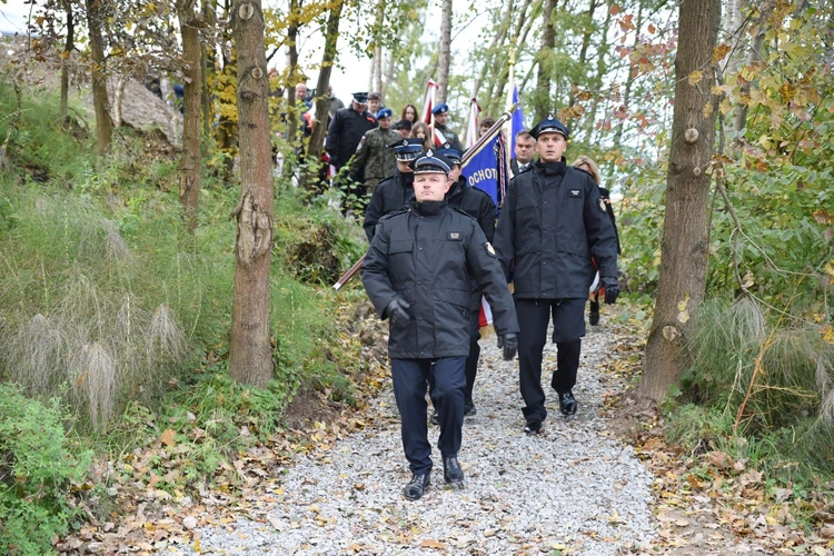 Patriotycznie i religijnie w Chojniku