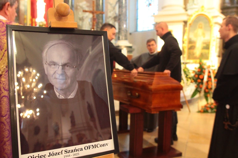 Pogrzeb o. Józefa Szańcy OFMConv