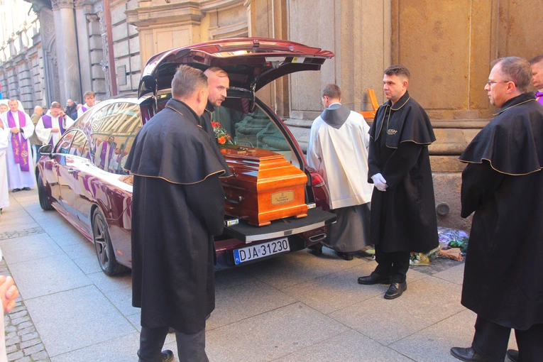 Ostatnie pożegnanie o. Józefa Szańcy OFMConv