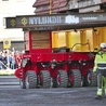 Pięciokilometrowa podróż czerwonego, drewnianego kościoła trwała 12 godzin