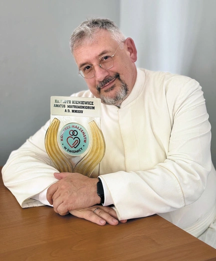 Ks. Piotr Kieniewicz: Milczenie też jest językiem. Wymaga jednak domknięcia słowem, bo bez dialogu nie ma relacji