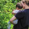 Tuliś z końca świata. Fundacja Gajusz przyszła z pomocą osieroconemu przez mamę chłopcu
