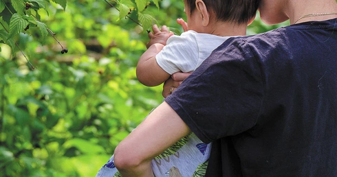 Tuliś z końca świata. Fundacja Gajusz przyszła z pomocą osieroconemu przez mamę chłopcu