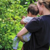 Tuliś z końca świata. Fundacja Gajusz przyszła z pomocą osieroconemu przez mamę chłopcu