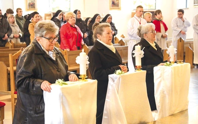 Konsekrację otrzymały pani Danuta z Nietuliska Dużego,  pani Barbara z Ostrowca Świętokrzyskiego  oraz  pani Krystyna z Janowa Lubelskiego. 