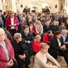 – Różaniec pomaga w powszednim życiu, pozwala wyprosić wiele łask – mówią pątnicy.