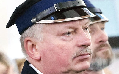 Ojciec Szymona Włodarczyka (na zdjęciu) podarował ziemię pod kościół. 