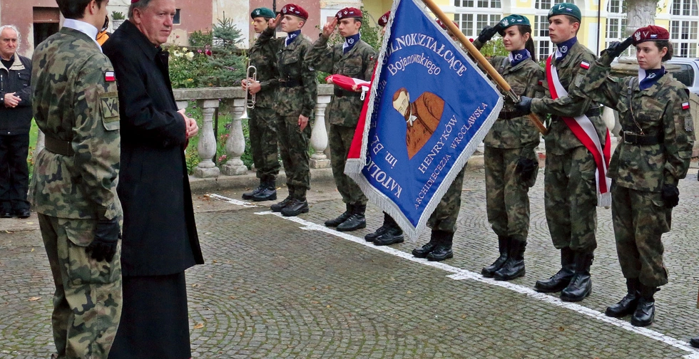 Henrykowska placówka zbiera uczniów z całego regionu i cieszy się dużym zainteresowaniem.