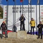 Księża na strzelnicy