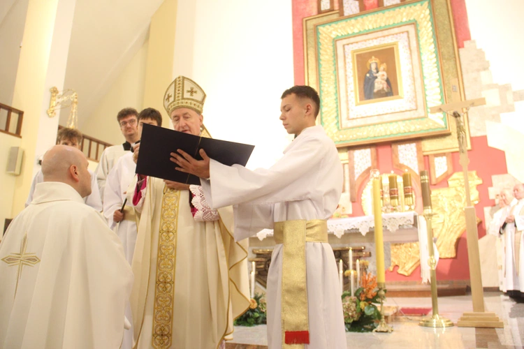 Posłanie misyjne ks. Michała Łukasika w Szymbarku