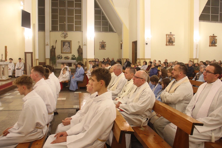 Posłanie misyjne ks. Michała Łukasika w Szymbarku