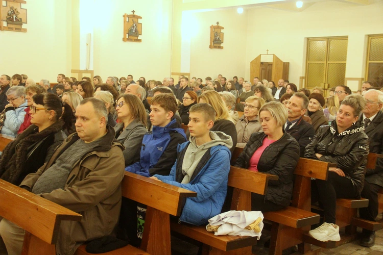 Posłanie misyjne ks. Michała Łukasika w Szymbarku