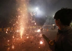 Delhi tonie w toksycznym smogu po obchodach hinduskiego święta świateł