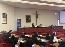 Siostry zakonne wobec Holokaustu i represji w PRL