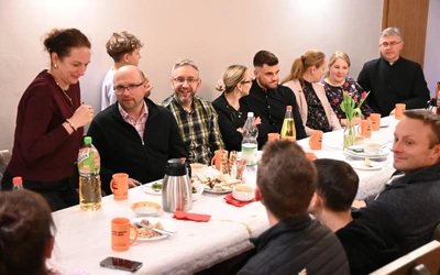 Jubileuszowe spotkanie w piwnicy DAR-u