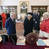 Karol III z małżonką u Leona XIV