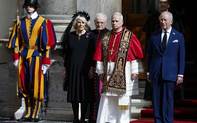 Historyczna modlitwa ekumeniczna Leona XIV i Karola III w Kaplicy Sykstyńskiej