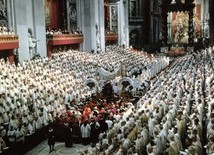 Sobór Watykański II, bazylika św. Piotra w Rzymie.