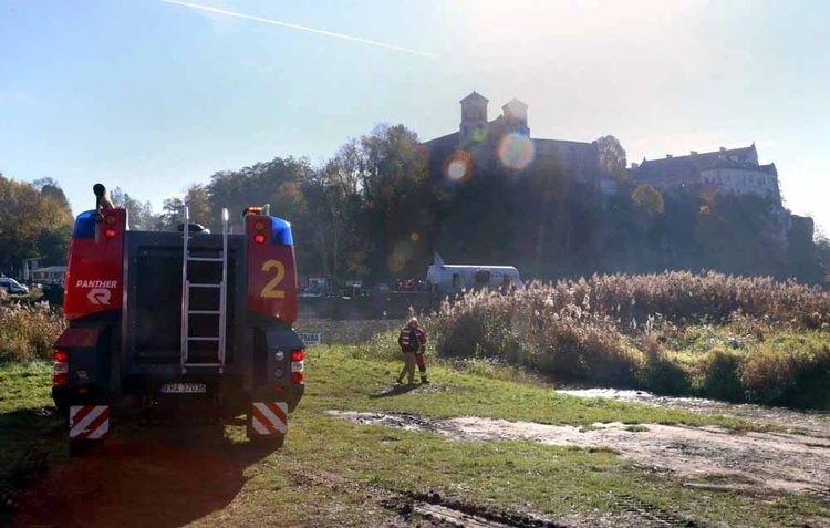 Wodne ćwiczenia straży pożarnej