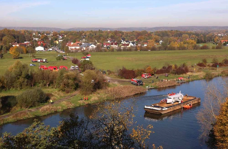 Wodne ćwiczenia straży pożarnej