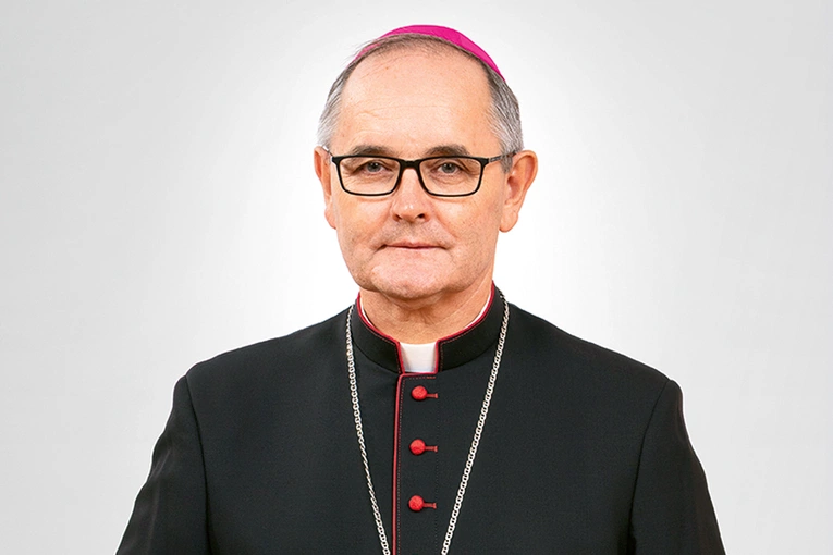 Arcybiskup Andrzej Przybylski