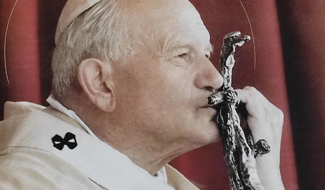 Pięć sposobów, dzięki którym św. Jan Paweł II na zawsze zmienił Kościół katolicki i świat
