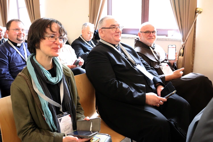 Trzecie obrady plenum Synodu Archidiecezji Wrocławskiej - pierwsze głosowania!