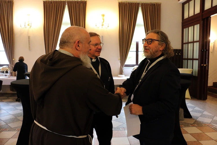 Trzecie obrady plenum Synodu Archidiecezji Wrocławskiej - pierwsze głosowania!